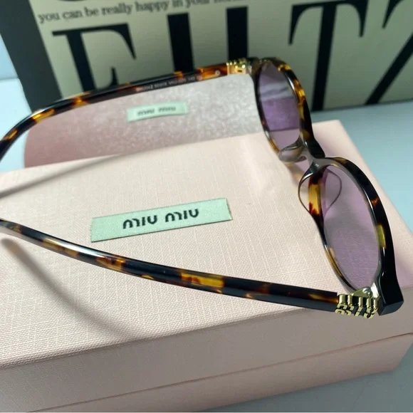 Miu Miu Tortoise Sunglasses with Lavender Lenses Miu Miu Eyewear Regard tortoiseshell-effect Sunglasses  main image 4
